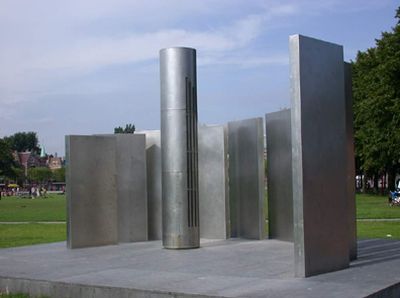 ravensbruk%20monument%20amsterdam.jpg